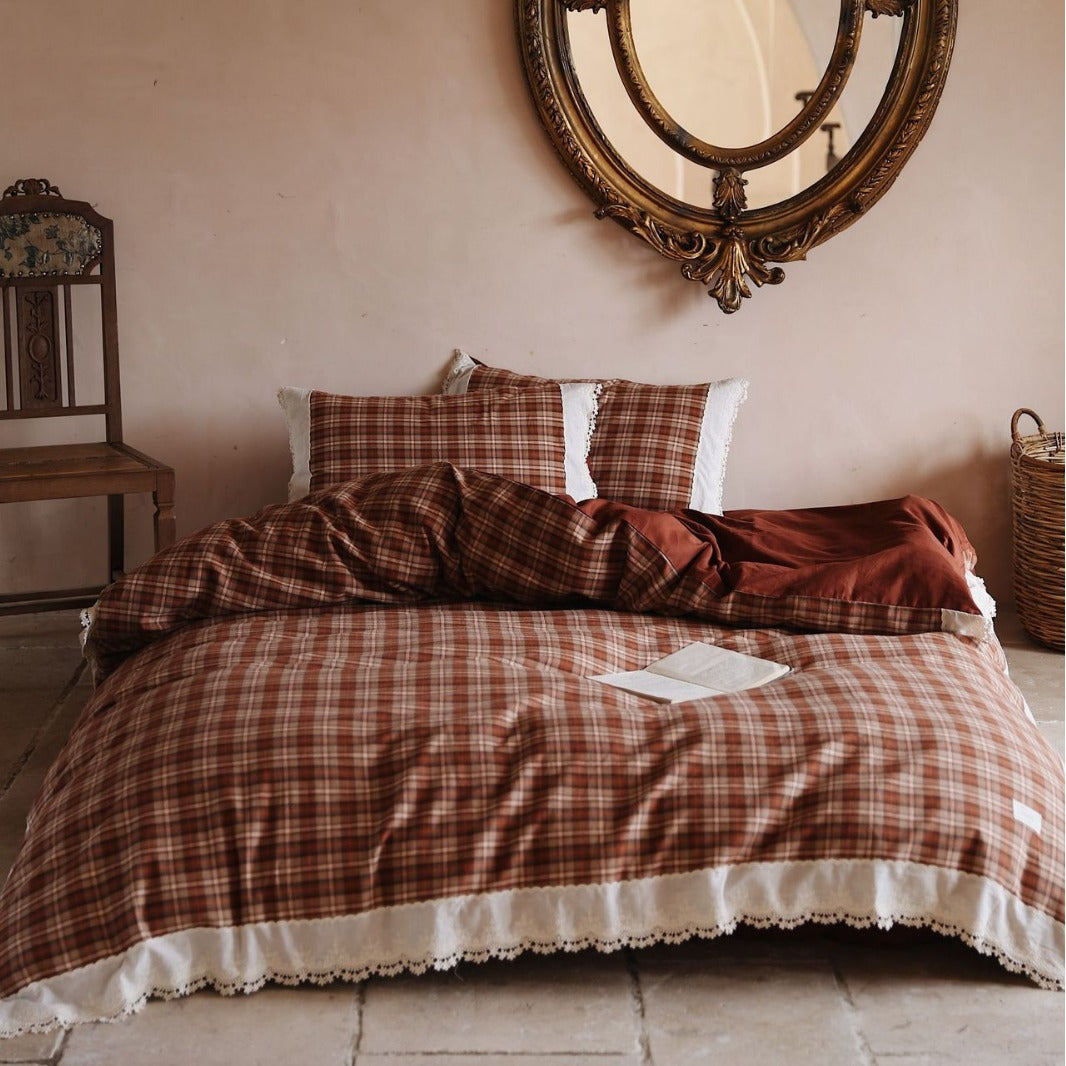 Elegant checked cotton bedding set with lace trim