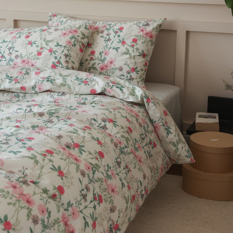 Cotton percale bedding set with botanical sketch print and concealed hotel closure