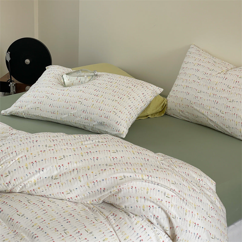 Fine woven cotton percale bedding set with delicate floral scatter motif