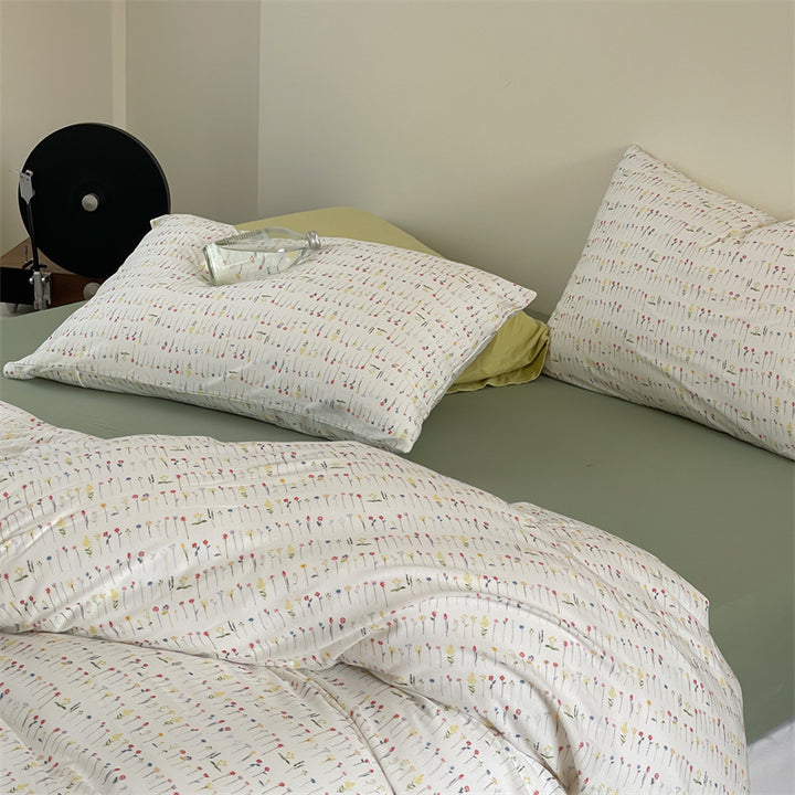 Fine woven cotton percale bedding set with delicate floral scatter motif