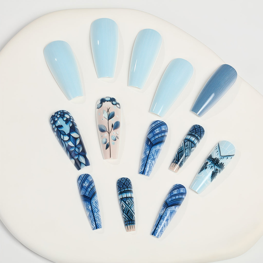 Nail art with floral and geometric design Kalsten