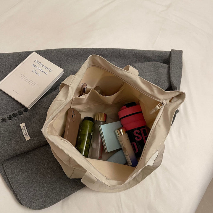 Spacious shopping bag with practical front pocket Kalsten