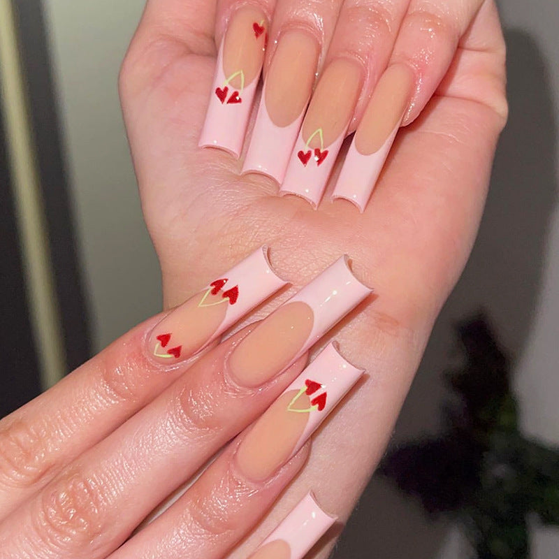 Nail art set with playful heart designs Kalsten