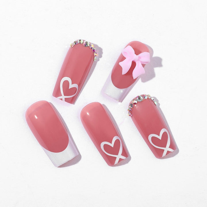 Shiny and creative nail art Kalsten