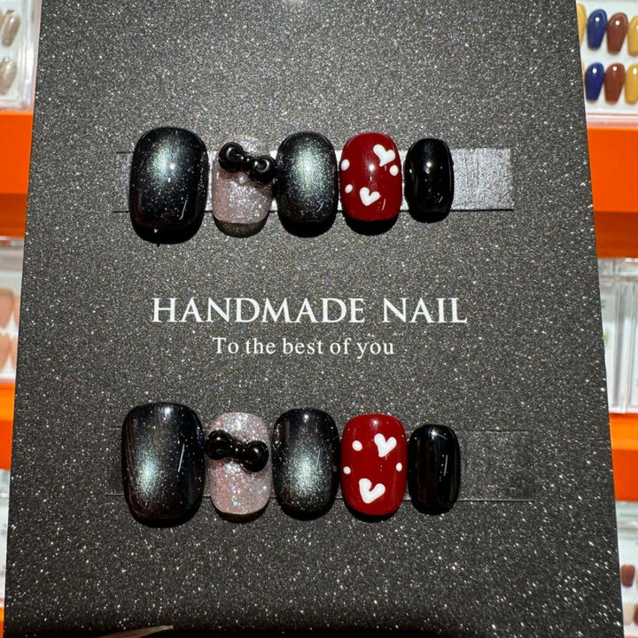 Artistic Handmade Press-On Nail Art Set