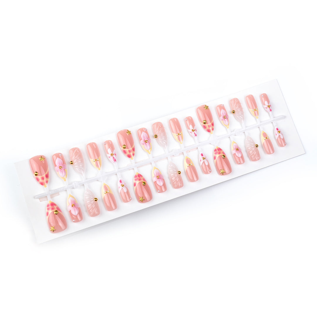 Artificial nail set with elegant rose and gold embellishments Kalsten