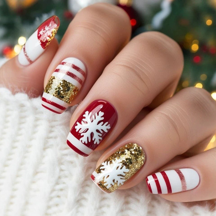 Christmas artificial nails with festive glitter design Kalsten
