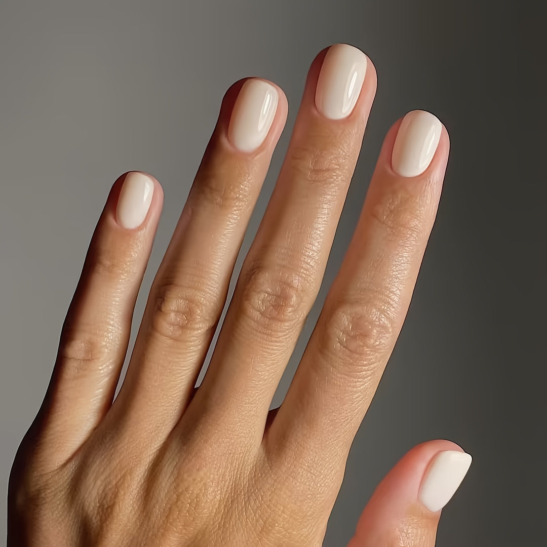 High-quality nail art set with an elegant nude finish Kalsten