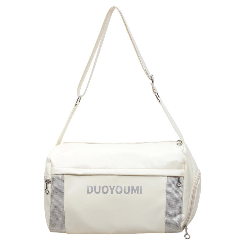 Chic Lightweight Sports Duffle