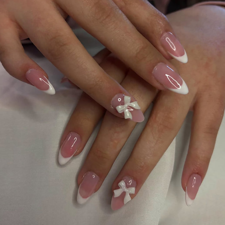 Elegant artificial nails with floral accents Kalsten
