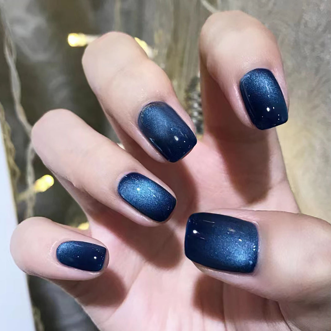 Glossy Press-On Nail Art Set with Blue Shimmer Finish