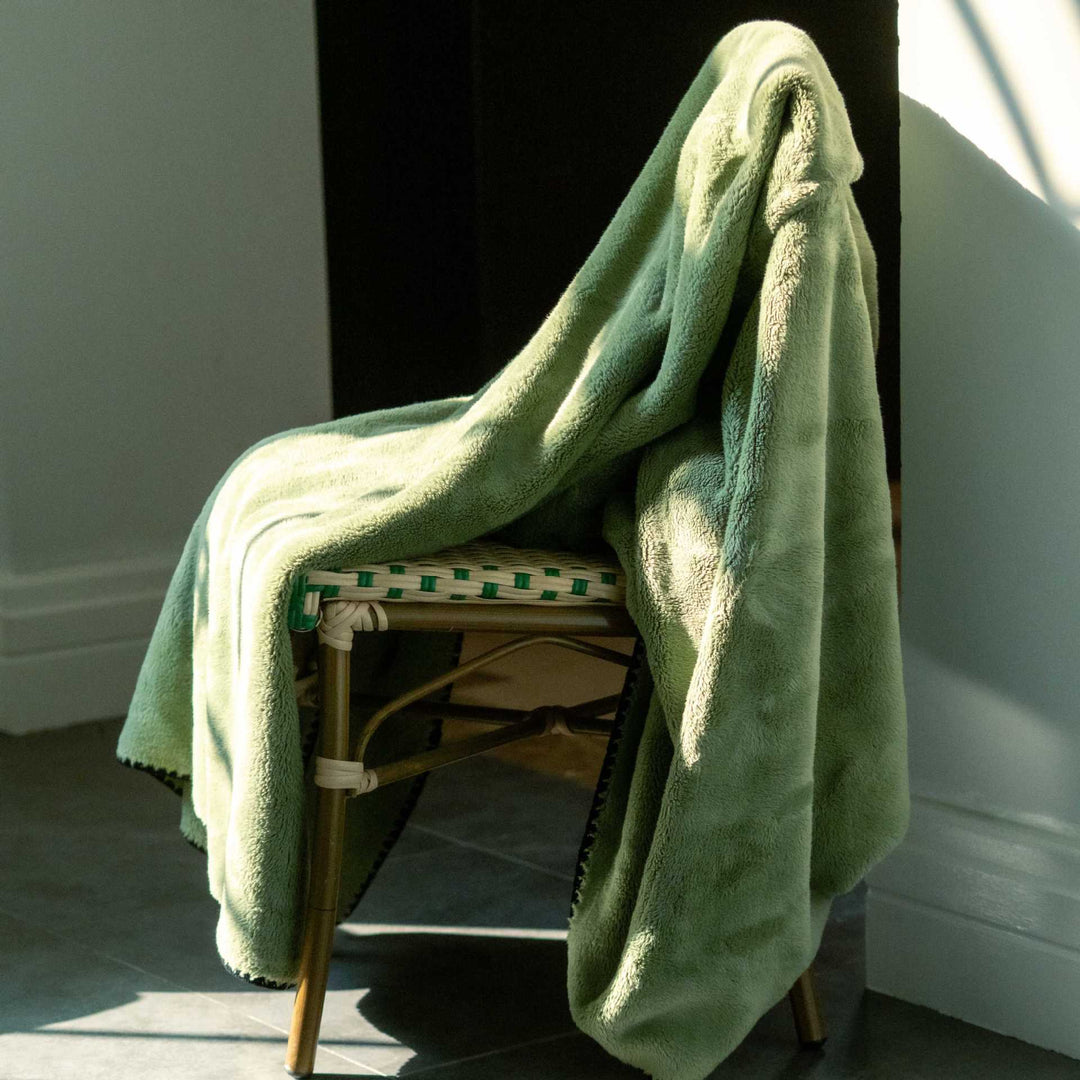 Soft Plush Throw Blanket Kalsten