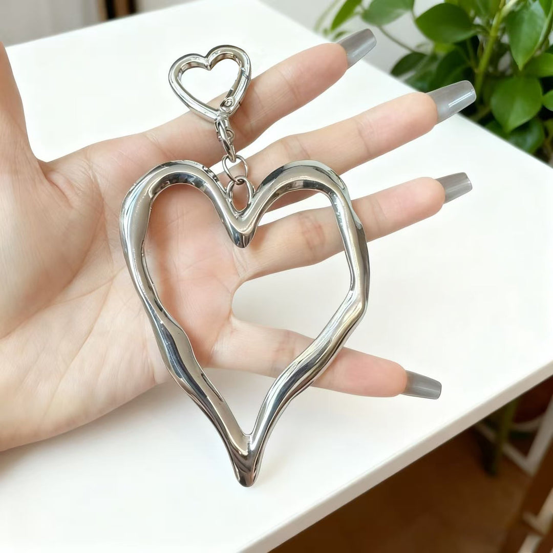 Heart-Shaped Keychain Holder Kalsten