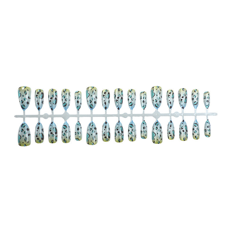 Elegant Artistic Press-On Nail Set