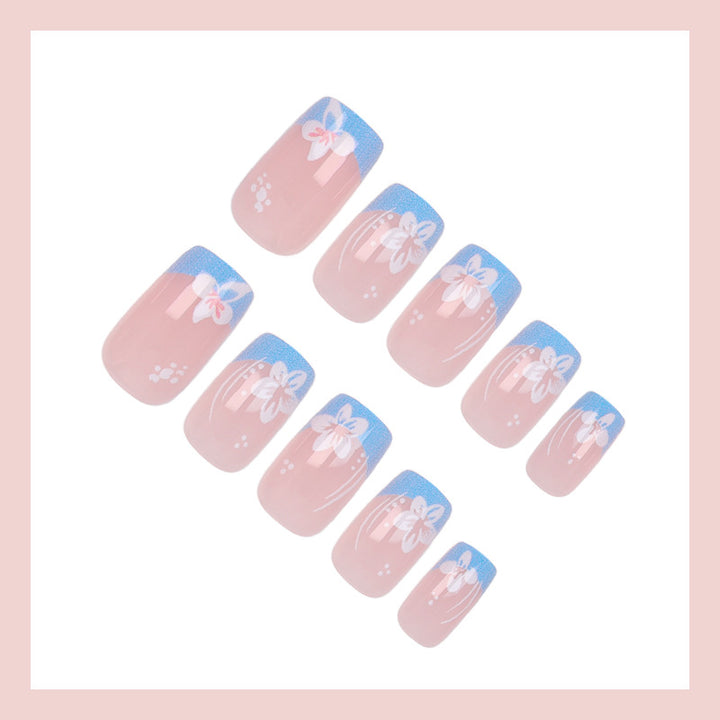 Artificial nail set with delicate flower designs Kalsten