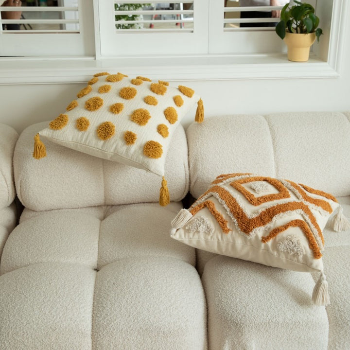 Women Decorative and Stylish Cushion Cover Kalsten