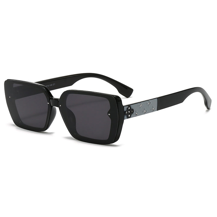 Ladies sunglasses with extravagant jewelry details Kalsten