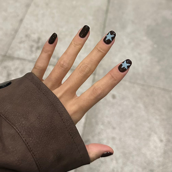 Artistic Nail Art with Star Designs Kalsten
