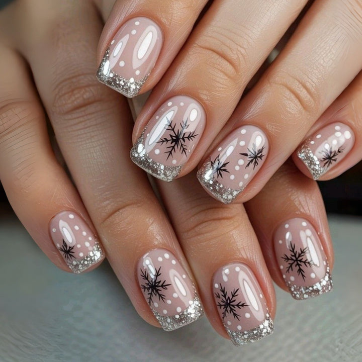 Artificial nails in festive snowflake design Kalsten