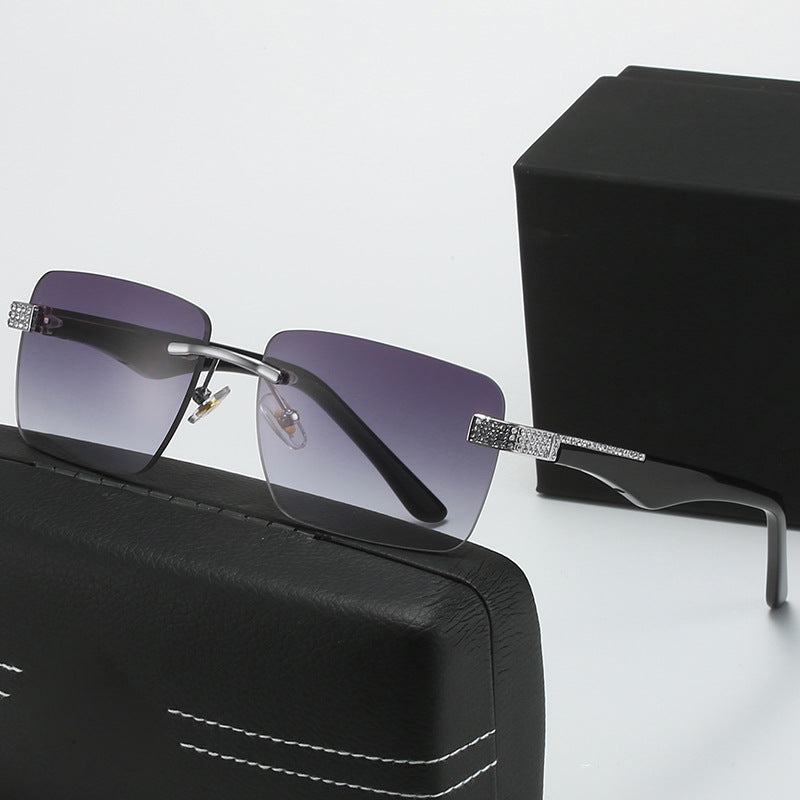 Ladies fashionable sunglasses in elegant square design Kalsten