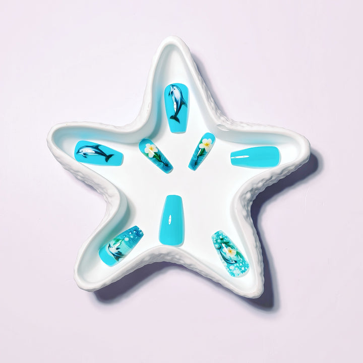 Artificial nails with underwater inspired marine motif Kalsten