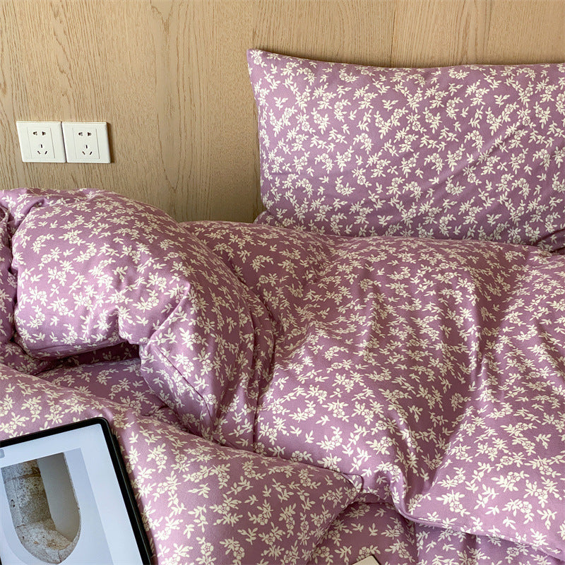 Bedding set made of cotton with delicate botanical print