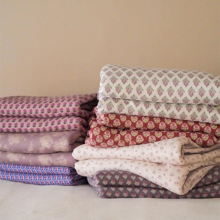 Children's bedding set made of cotton percale with fine floral block print