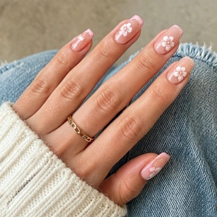Festive Seasonal Nail Art Enhancements