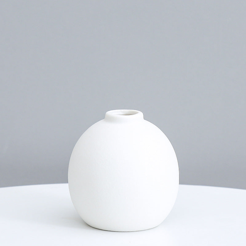 Ceramic Decorative Art Vase Kalsten