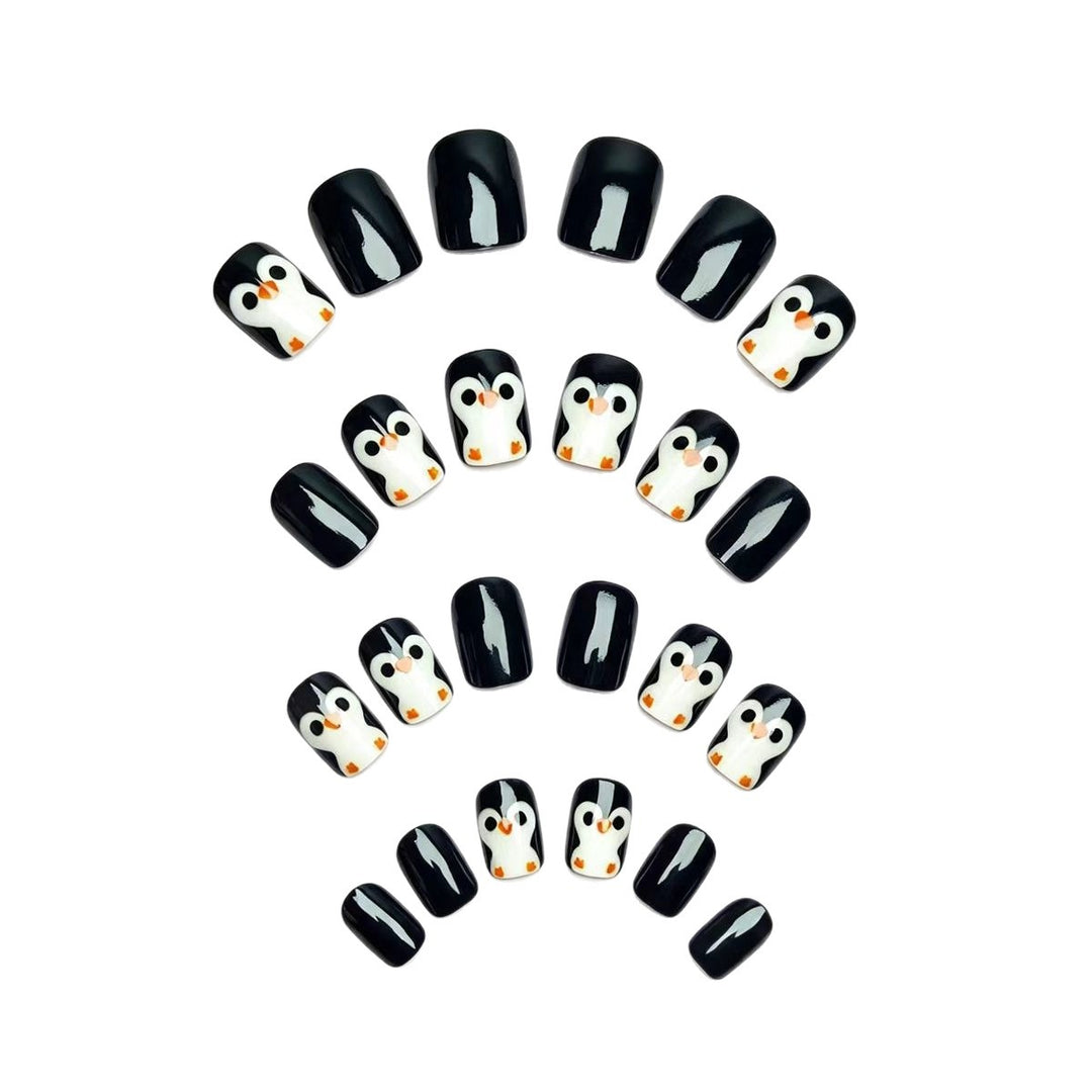 Playful Penguin-Themed Nail Art Kalsten