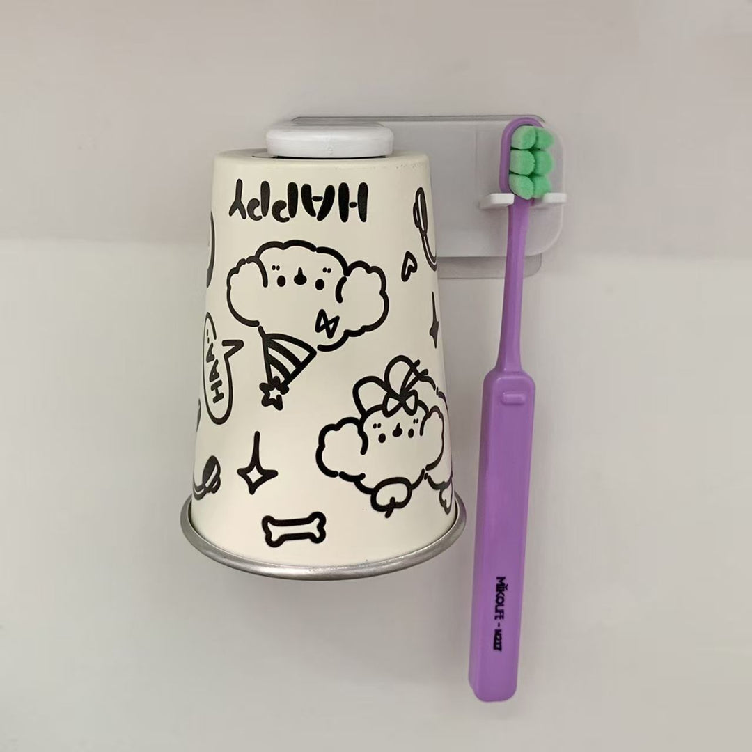 Wall-mounted toothbrush holder with playful animal design Kalsten