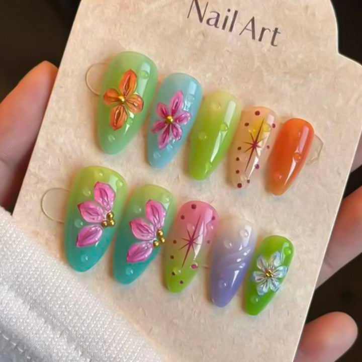 Artistic Floral-Embellished Press-On Nail Set Kalsten