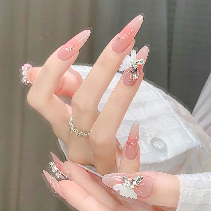 Glamorous Nail Designs Kalsten