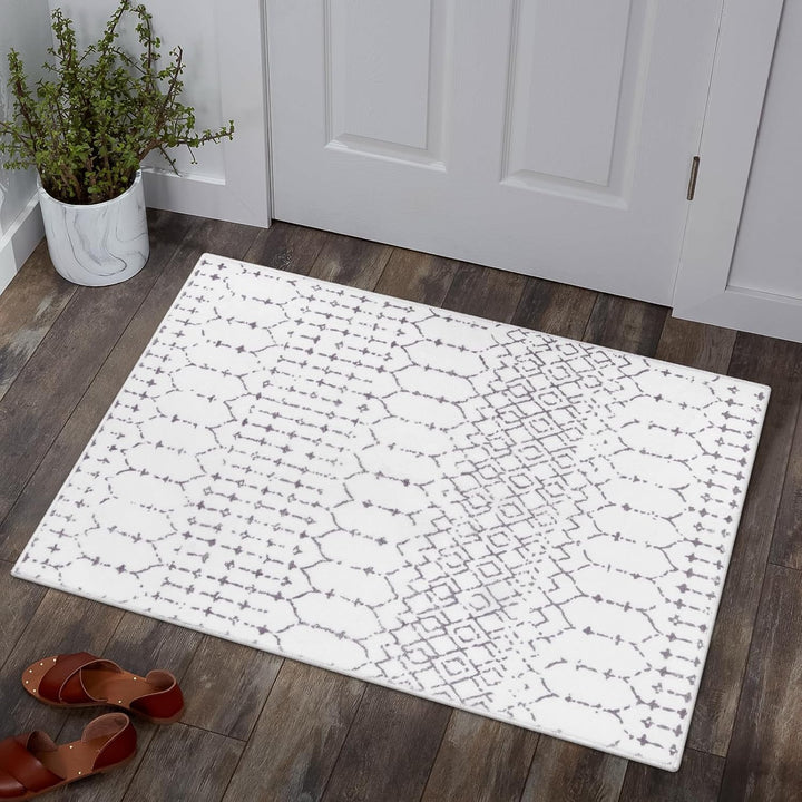Geometric Patterned Indoor Area Mat for Home