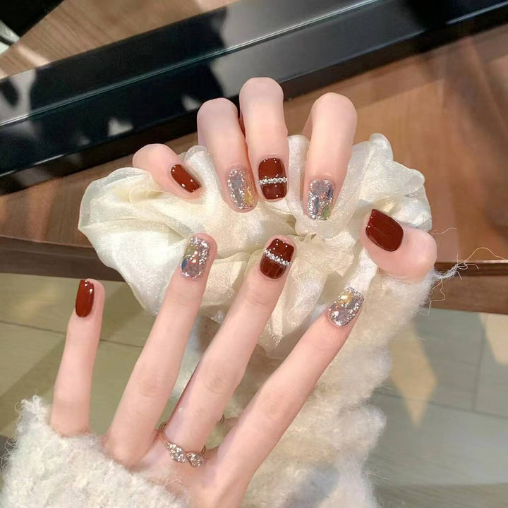Elegant Foil and Floral Press-On Nail Set Kalsten