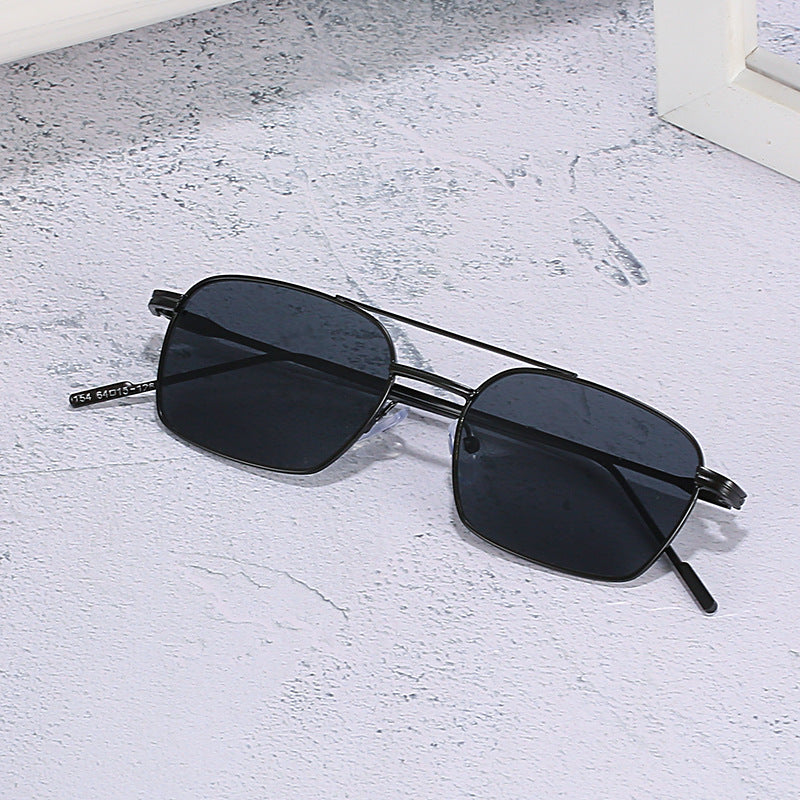 Elegant Geometric Frame Sunglasses Kalsten