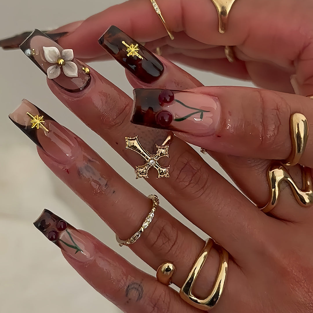 Artistic Long Press-On Nail Art Kalsten