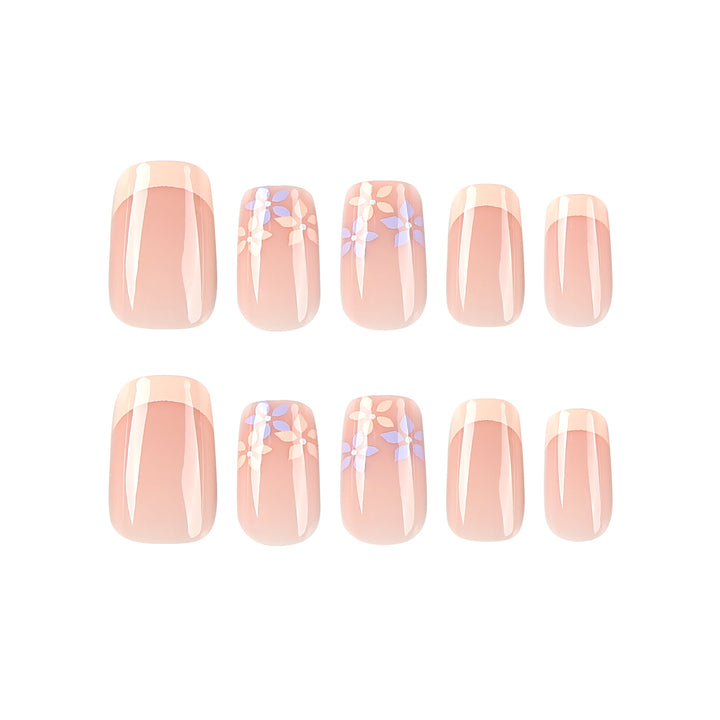 Artful Nail Art with Floral Accents Kalsten