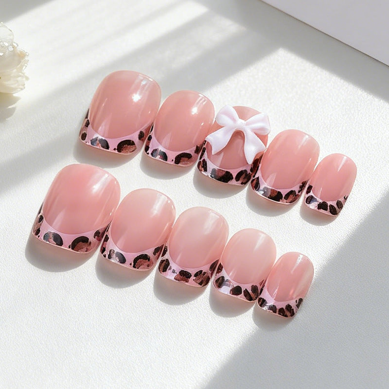 Leopard Print Press-On Nail Art Set with  Details