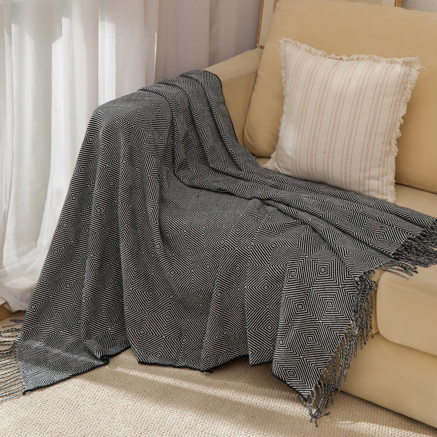 Cozy Geometric Throw Blanket