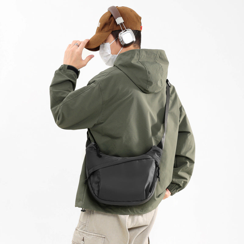 Water-Resistant Crossbody Bag Kalsten