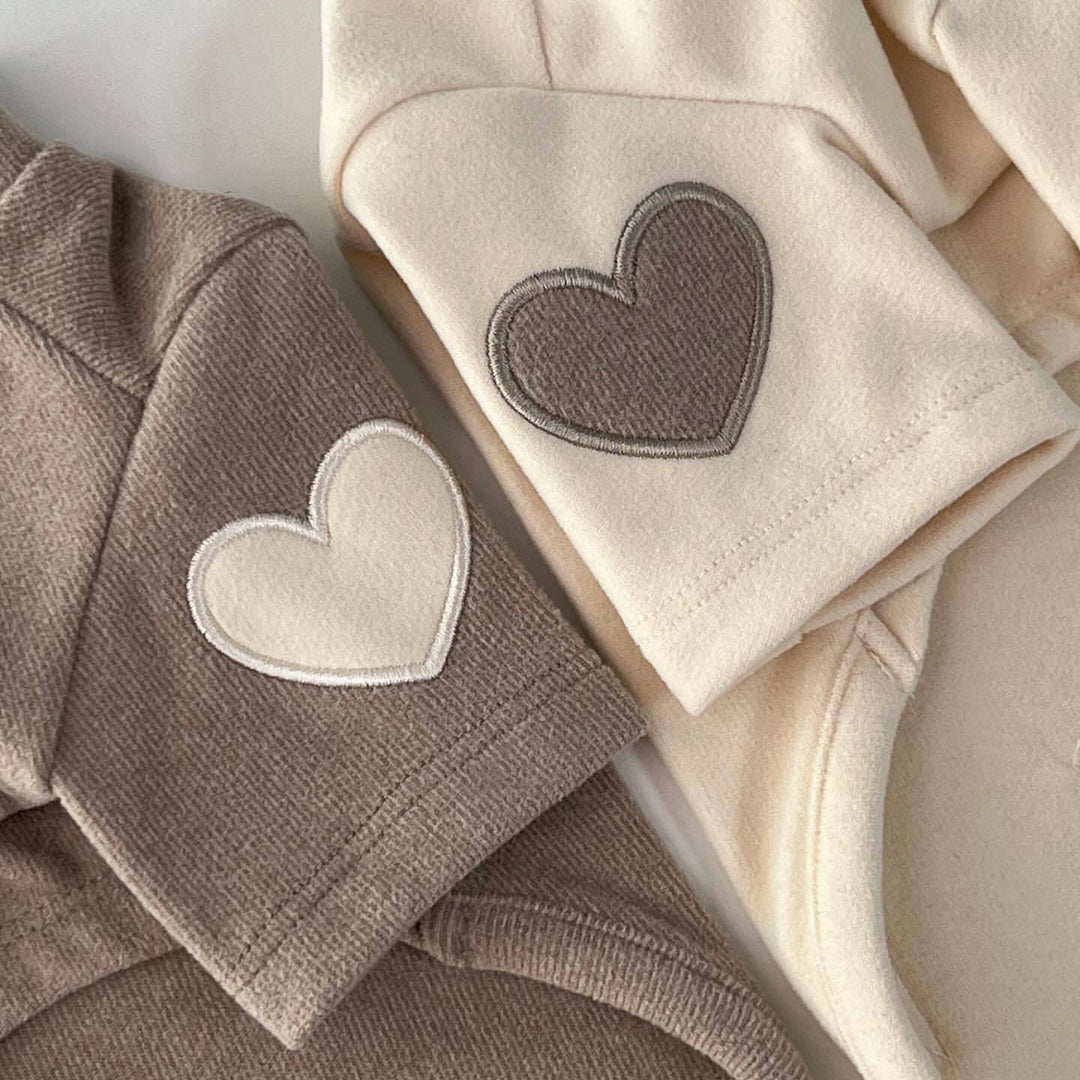 Pet Mock-Neck Ribbed Sweater with Heart El Patches