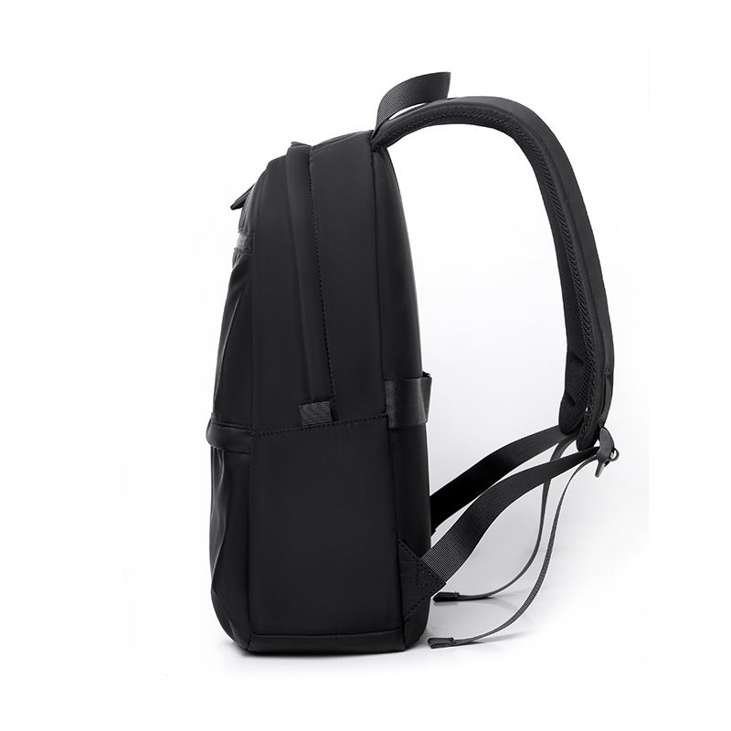Lightweight Water-Resistant Backpack kalsten