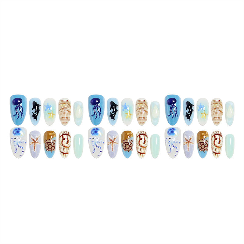 Artificial nails in maritime design Kalsten