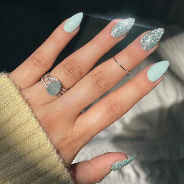 Glittering Stiletto Press-On Nails Kalsten
