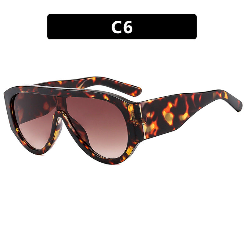 Women's fashionable privacy sunglasses with wide glamorous frame and UV protection Kalsten