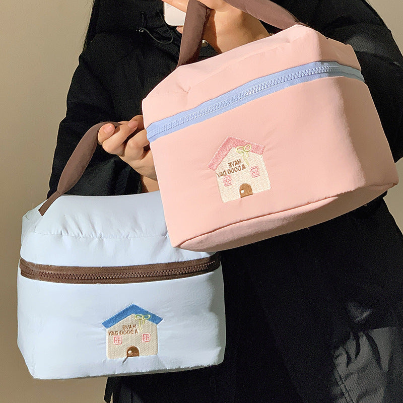 Practical Lunchbox with Playful House Design Kalsten