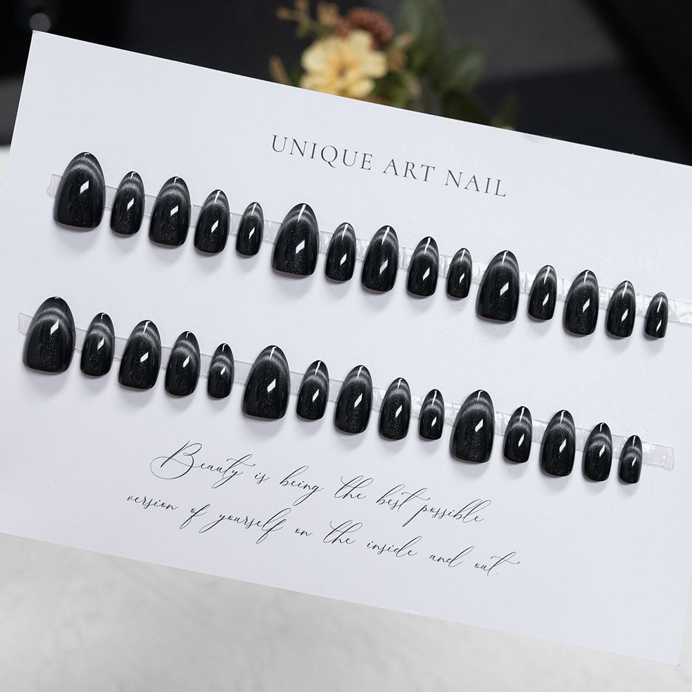 Stylish Almond-Shaped Press-On Nails