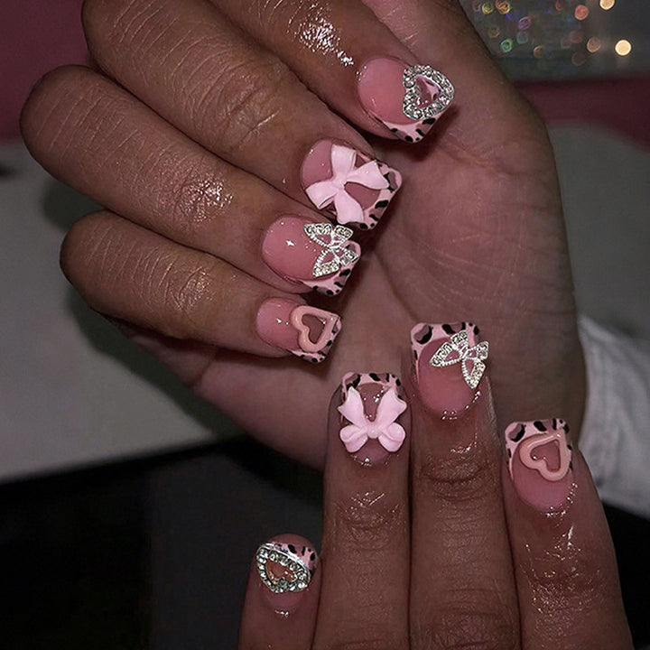 Artificial nail art with embellishments Kalsten