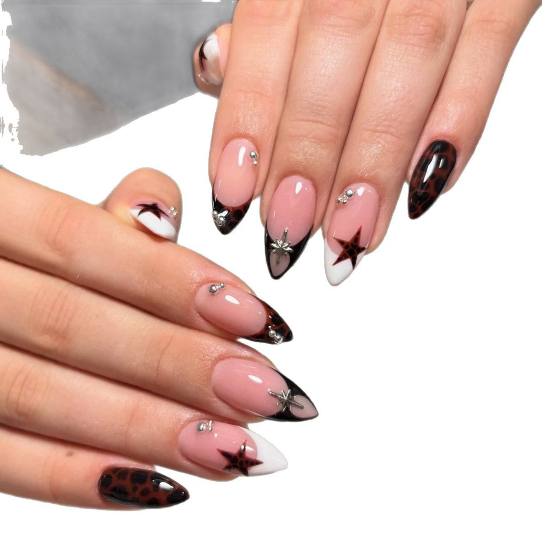 Artistic Star-Embellished Press-On Nail Set Kalsten